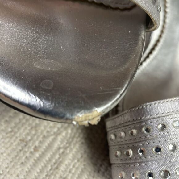 The Touch of Nina Strappy Heels, Size 7, Silver with Rhinestones - Picture 10 of 12